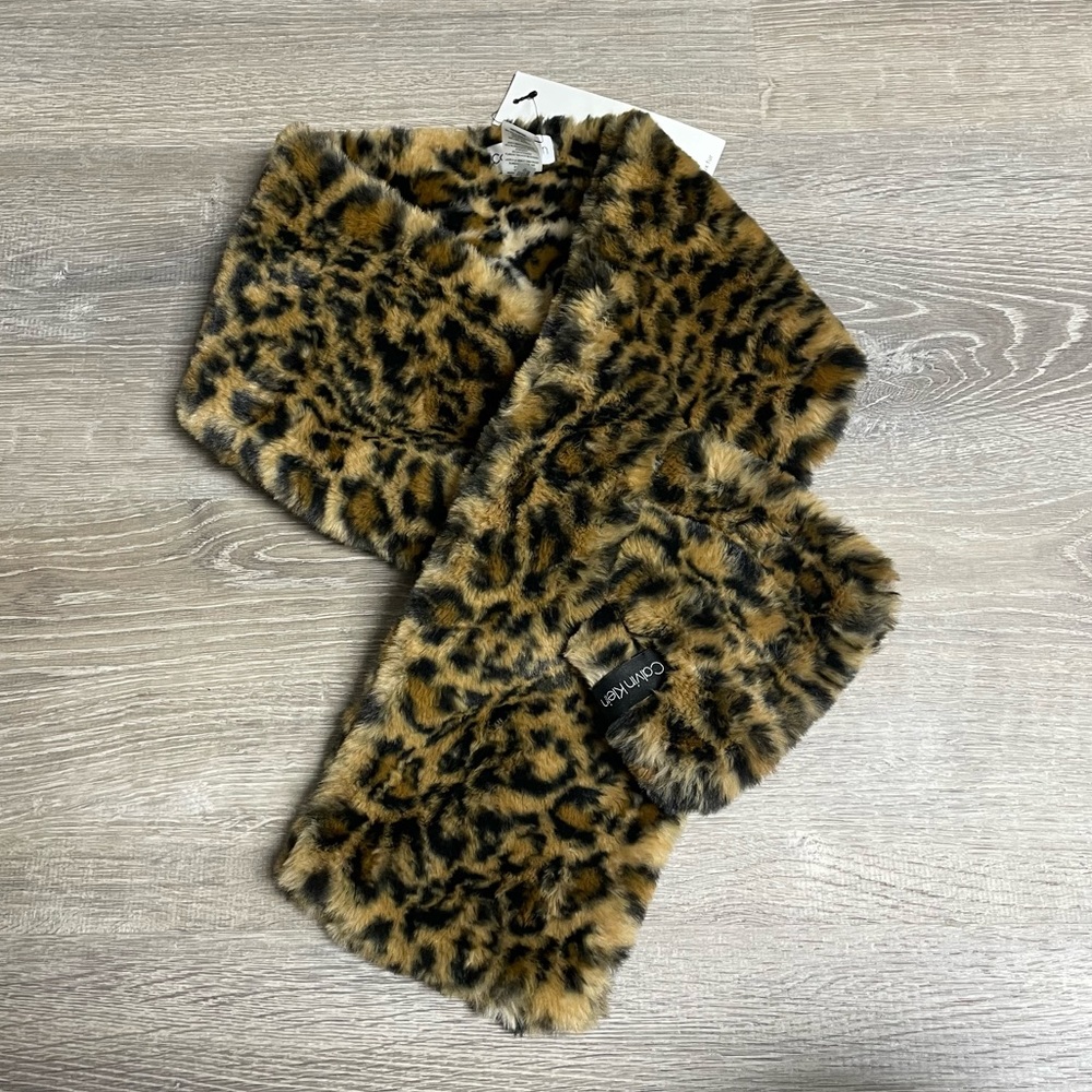 Calvin Klein scarf cheetah print
